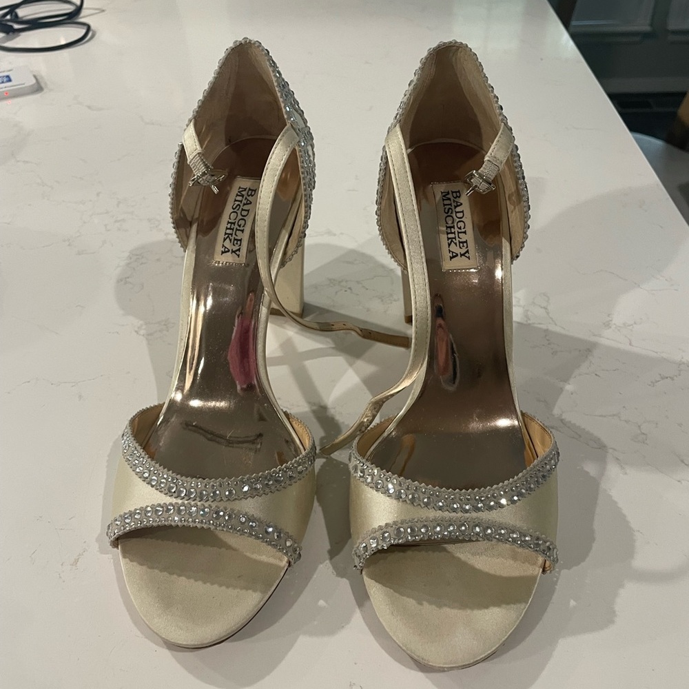 Badgley Mischka heels - Picture 3 of 4